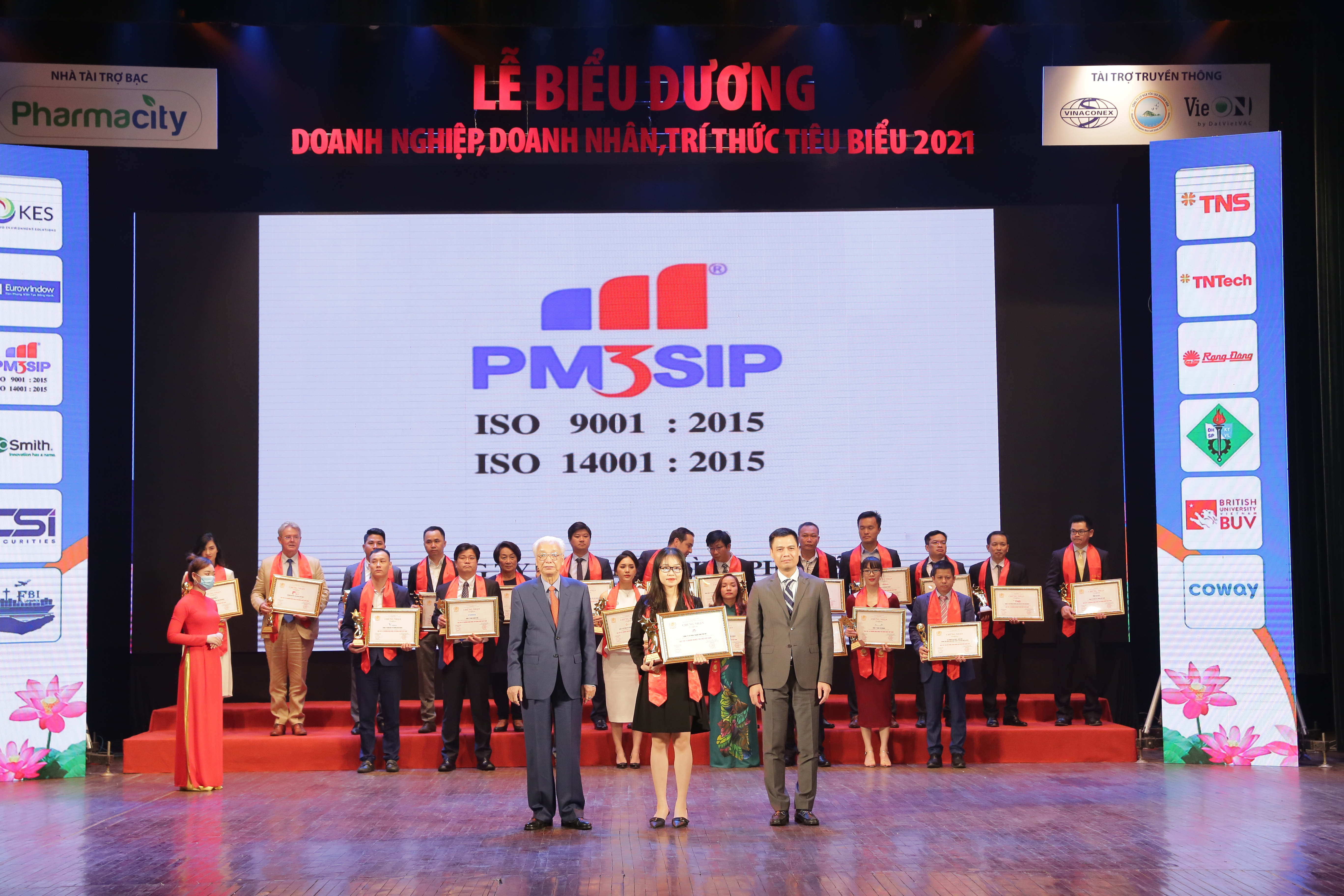Khu công nghiệp Chuyên sâu Phú Mỹ 3 đạt top 10 doanh nghiệp Việt Nam tiêu biểu năm 2021