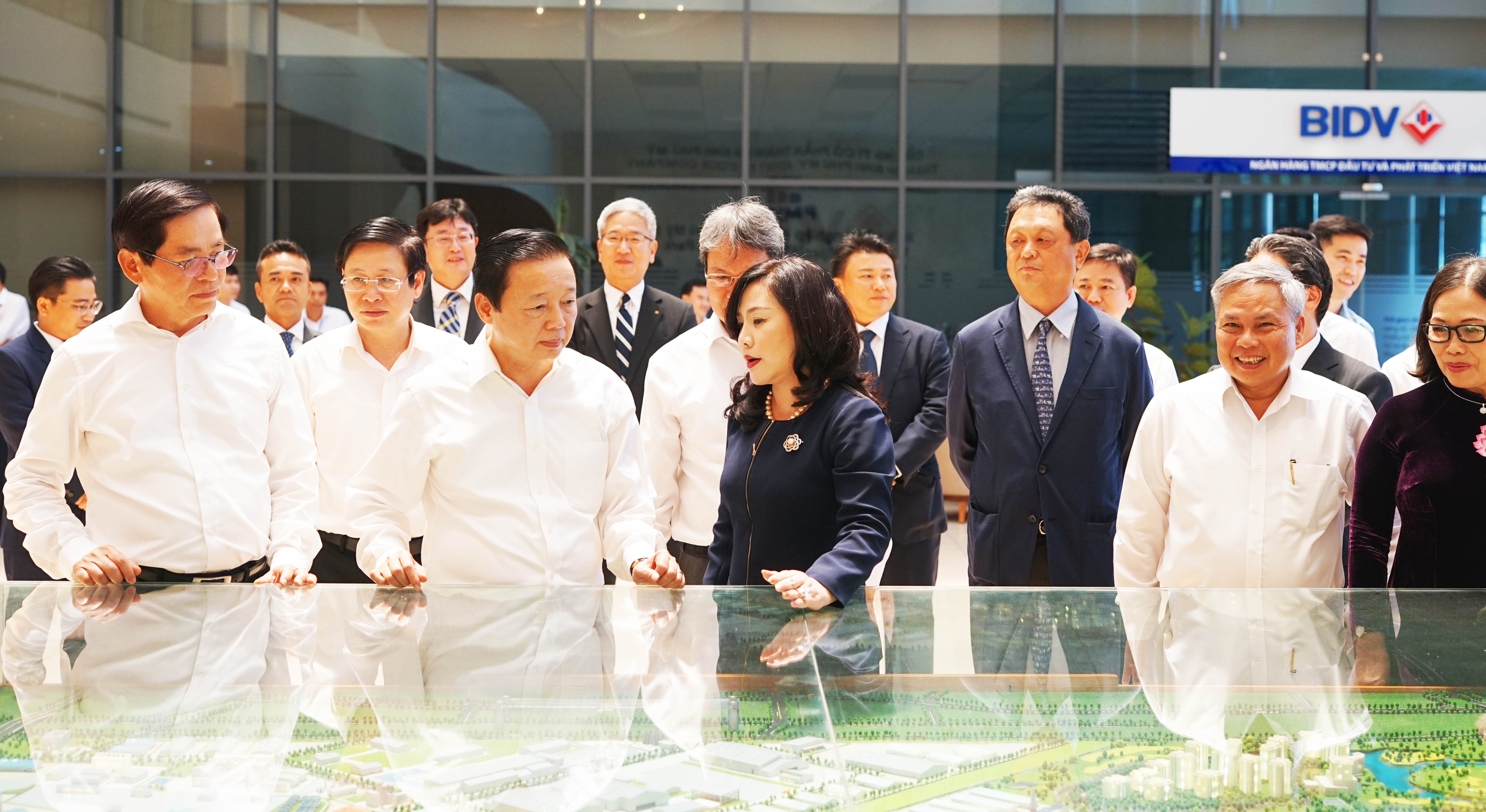 MR. TRAN HONG HA - DEPUTY PRIME MINISTER VISITED PHU MY 3 SPECIALIZED INDUSTRIAL PARK