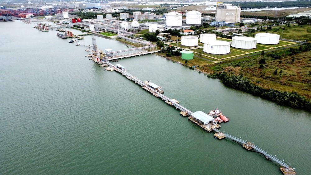 PV GAS TO RECEIVE FIRST LNG SHIPMENT TO VIETNAM